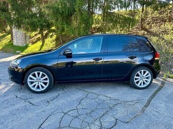 Volkswagen Golf VI