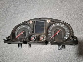 Tlačidlá a ine diely interiéru na VW Passat b6