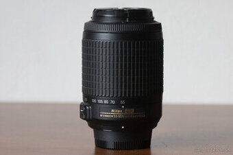 Nikkor AF-S DX 55-200mm f/4-5.6G Nikon