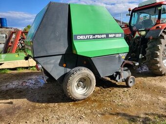 Balíkovač deutzfahr 122