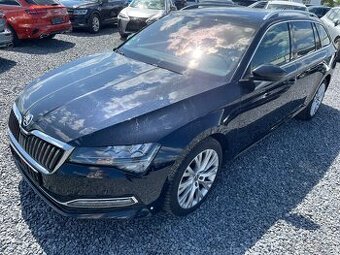 Skoda superb combi-1.5tsi-DSG-rv:2021-158tis km--TOP VYBAVA-