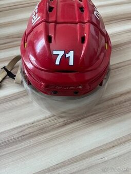 BAUER RE-AKT PRILBA
