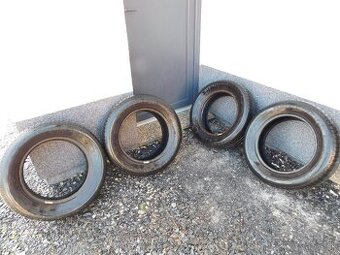 4KS LETNE PNEU 195/65 R15