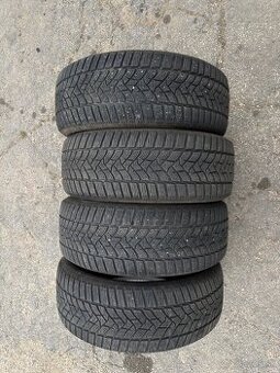 Dunlop zimné 215 55 R17 4ks