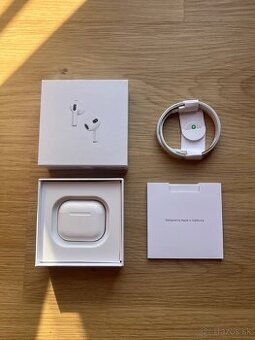 Apple AirPods 3. generácie