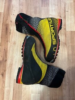 La sportiva Batura