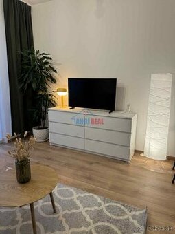 NOVO zariadený 1- IZBOVY BYT, NOVOSTAVBA,aj PARKING, RUŽINOV