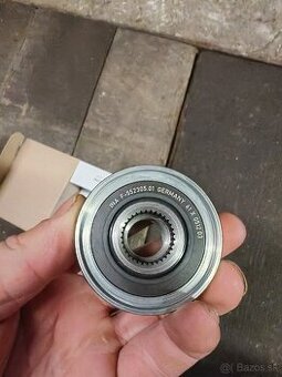 Voľnobezka alternátora