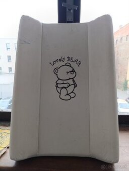 Ako nový prebaľovacia podložka pre deti