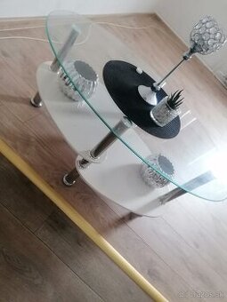 Konferenčný stolík