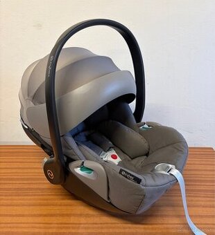 Polohovateľná autosedačka Cybex Cloud Z2 i-Size sivá