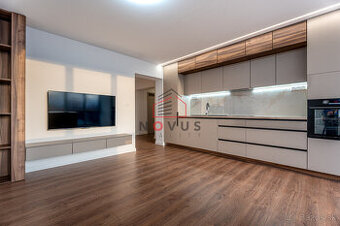 Nadštandartný 3 Izbový byt s garážou - Dubnica nad Váhom