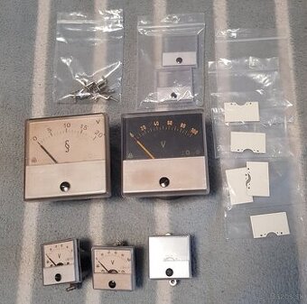 Meracie prístroje Metra ( TESLA)