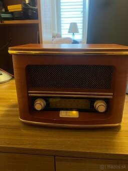 Retro prehravac hudby CD/USB FM