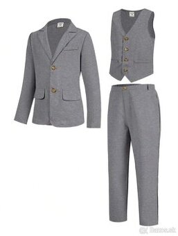 Predam chlapcensky oblek