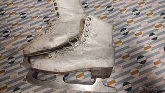 Dievčenské korčule,veľkosť 32