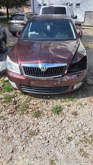 Predám havarované ale pojazdné auto