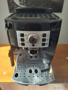 Automatický kávovar Delonghi Magnifica S