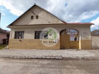 Na predaj rodinný dom s veľkou záhradou - Revúca / centrum D