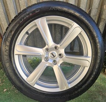 Originálna zimná sada VOLVO - 5x108 R19 + 235/55 r19