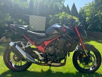 HORNET 750 2023