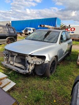 Rozpredám VW Touareg 7L 3.2 VR6 na diely