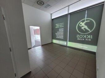 Obchodné priestory v tesnej blízkosti Prezidentského paláca,