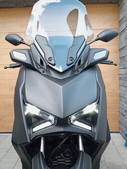 Yamaha xmax 125