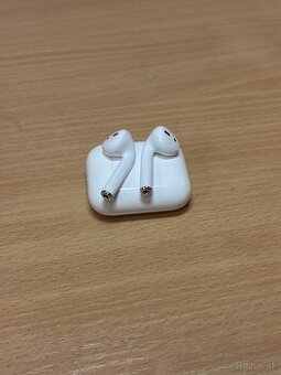 AirPods 2