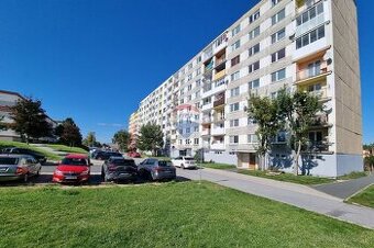 PREDAJ, 4-izbový byt po kompletnej rekonštrukcii v Poprade – - 1