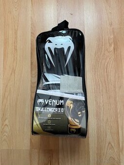 MMA rukavice VENUM Challenger sparing - black