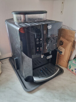 Automatický kávovar Krups Quatro Force EA8110