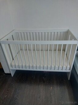 Detská biela postieľka 120x60 s matracom