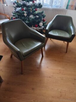 Zelené koženkové kreslá