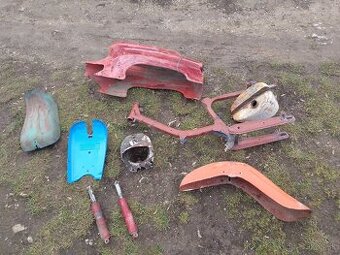 Ponúkam na predaj základ dielov na stavbu Jawa 05 sport