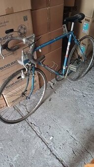 Predav cestný bicykel favorit