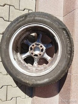 Hliníkové disky + letné pneumatiky.