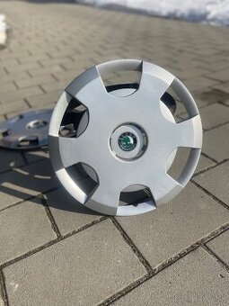 Kryty kolies,puklice Škoda Fabia r15"