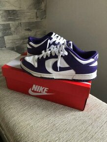 Nike Dunk court purple