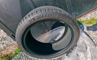 Pneumatika MICHELIN 225/40 ZR18