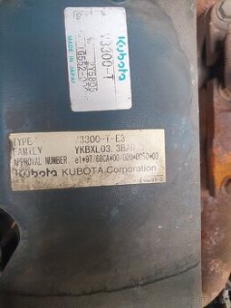 Motor Kubota V3300