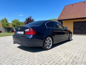 330i e90