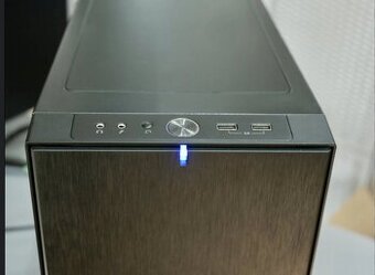 Vykonny PC: AMD 4.2GHz, RTX 3080, RAM 64GB, HDD 2.5TB