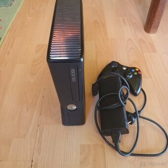 X-Box 360: 250 Gb