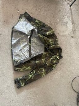 vzor 85 s potlacou zelenou bluzy a barety - 1