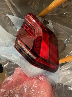 Nove OE zadne Prave svetlo VW Tiguan rok 16- 24