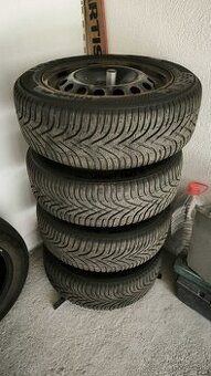 185/60 R15 zimné pneu na diskoch