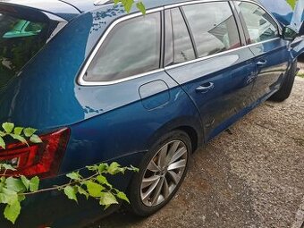 Škoda superb laurin klement 2.0 tdi automat