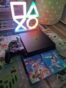 Playstation 4 slim 1 TB