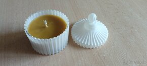 Sviečka zo včelieho vosku (ručná výroba)